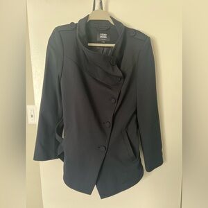 Black coat, like brand new. Vera Moda 170